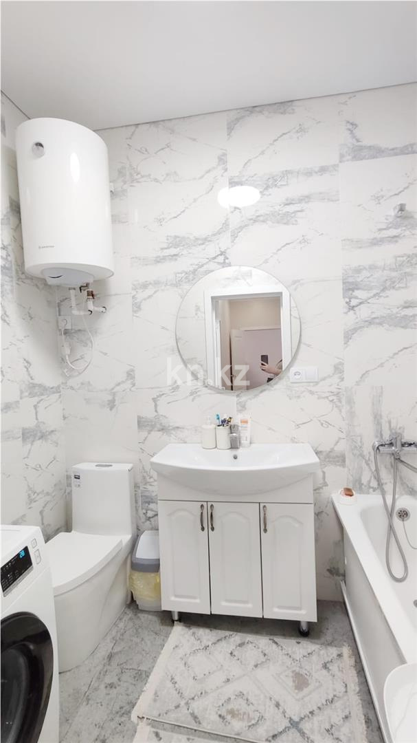 Продажа 2-комнатной квартиры, 60 м², 067 учетный квартал в Караганде - фото 13