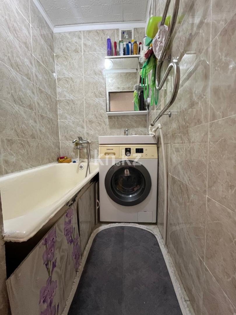 Продажа 4-комнатной квартиры, 63 м², мкр-н 14, дом  22 - Продажа  четырехкомнатных квартир в Караганде фото 7 из 10