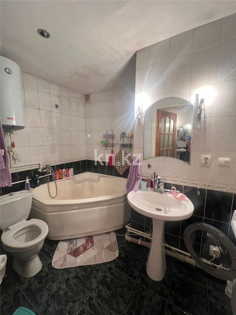 Продажа 3-комнатной квартиры, 67 м², пр. Н. Абдирова, дом  36/4 в Караганде - фото 10