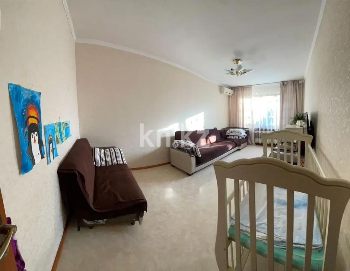 Продажа 4-комнатной квартиры, 86 м², мкр-н Аксай-3а, дом  63 - Продажа  четырехкомнатных квартир в Алматы фото 1 из 6