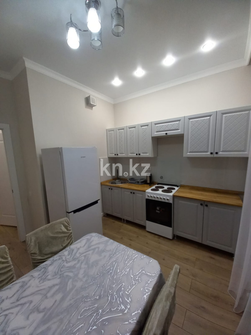 Аренда 1-комнатной квартиры, 40 м², ул. Е-430, дом  2/4 - Продажа офисных и торговых помещений в Атырау фото 1 из 10
