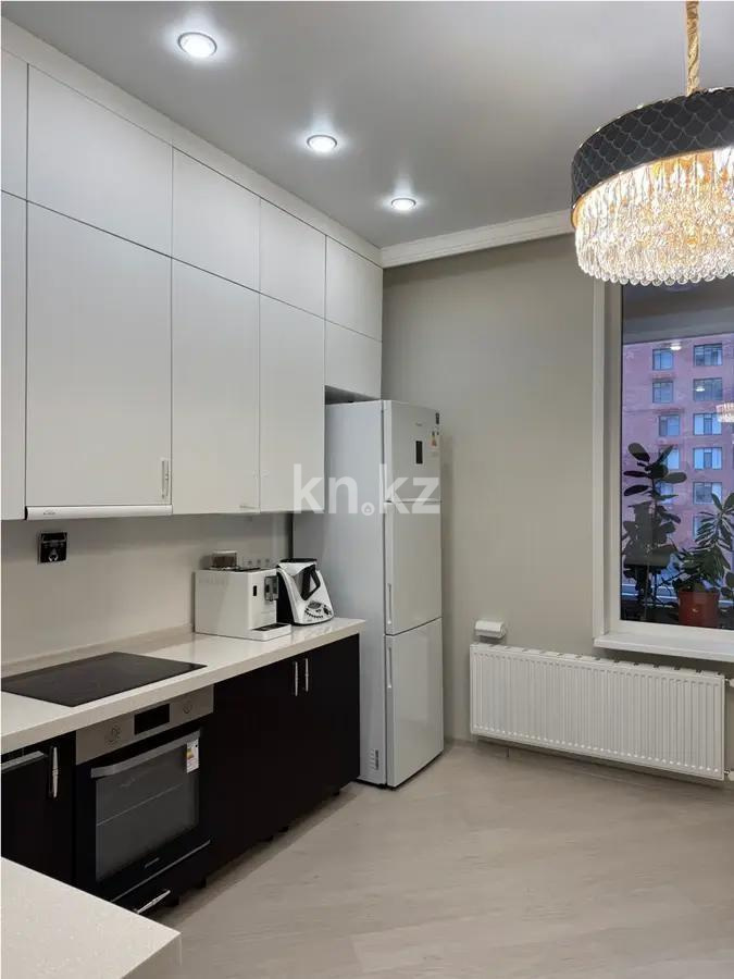 Продажа 2-комнатной квартиры, 79 м², ул. Достык, дом  8 в Астане - фото 2