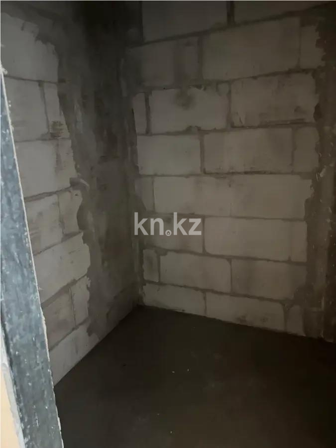 Продажа 1-комнатной квартиры, 40 м², ул. Толе би, дом  5 в Алматы - фото 2