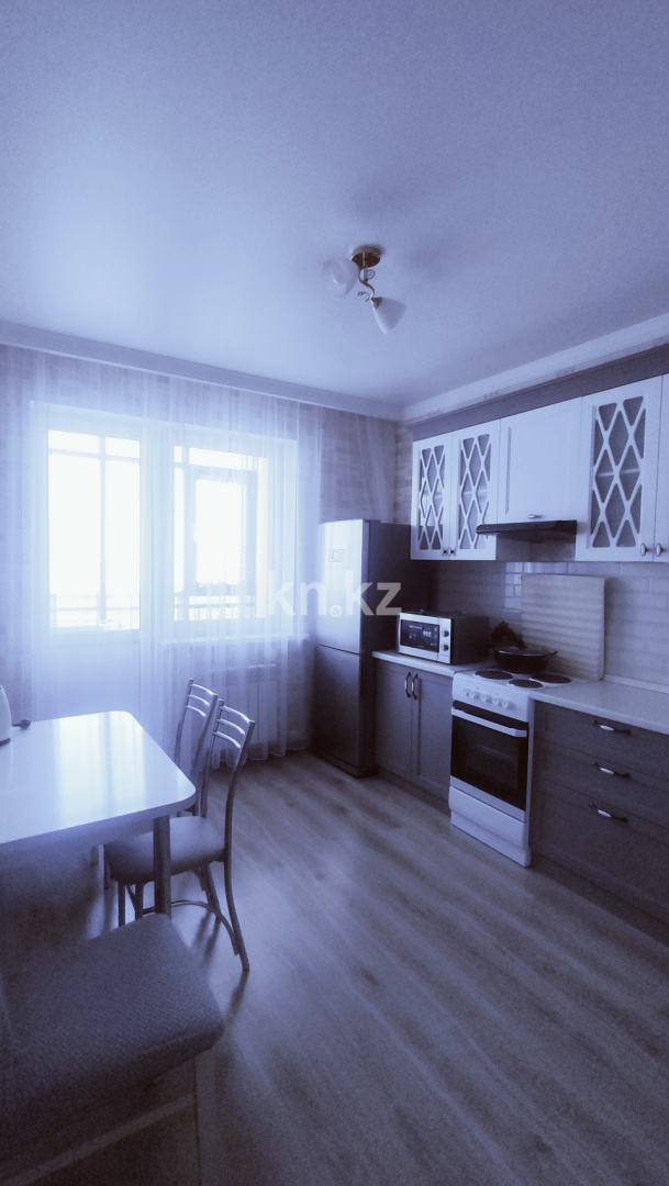 Аренда 1-комнатной квартиры посуточно, 41 м² - Аренда однокомнатных квартир посуточно в Астане - страница 2 фото 4 из 14