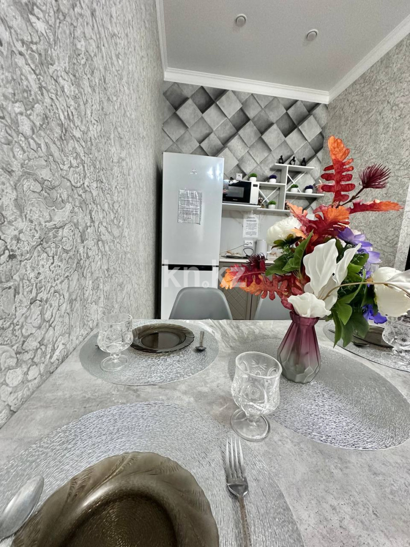 Аренда 1-комнатной квартиры посуточно, 43 м² - Аренда однокомнатных квартир посуточно от хозяев в Караганде фото 6 из 9