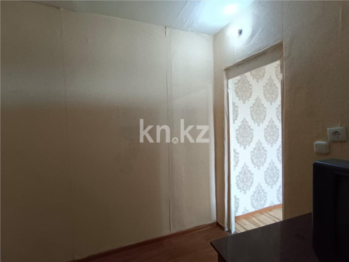 Продажа 2-комнатной квартиры, 43 м², 16 мкр. - Продажа квартир в Караганде с фото фото 5 из 11