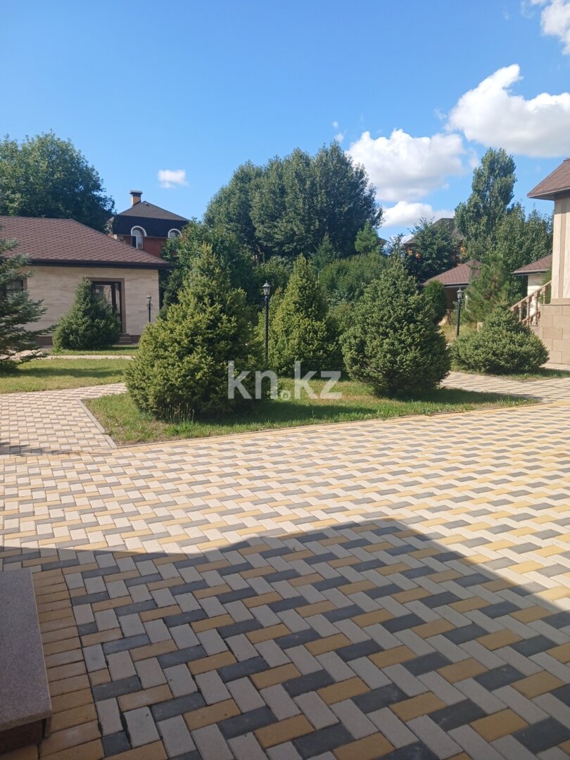 Продажа 6-комнатного дома, 678 м² в Караганде