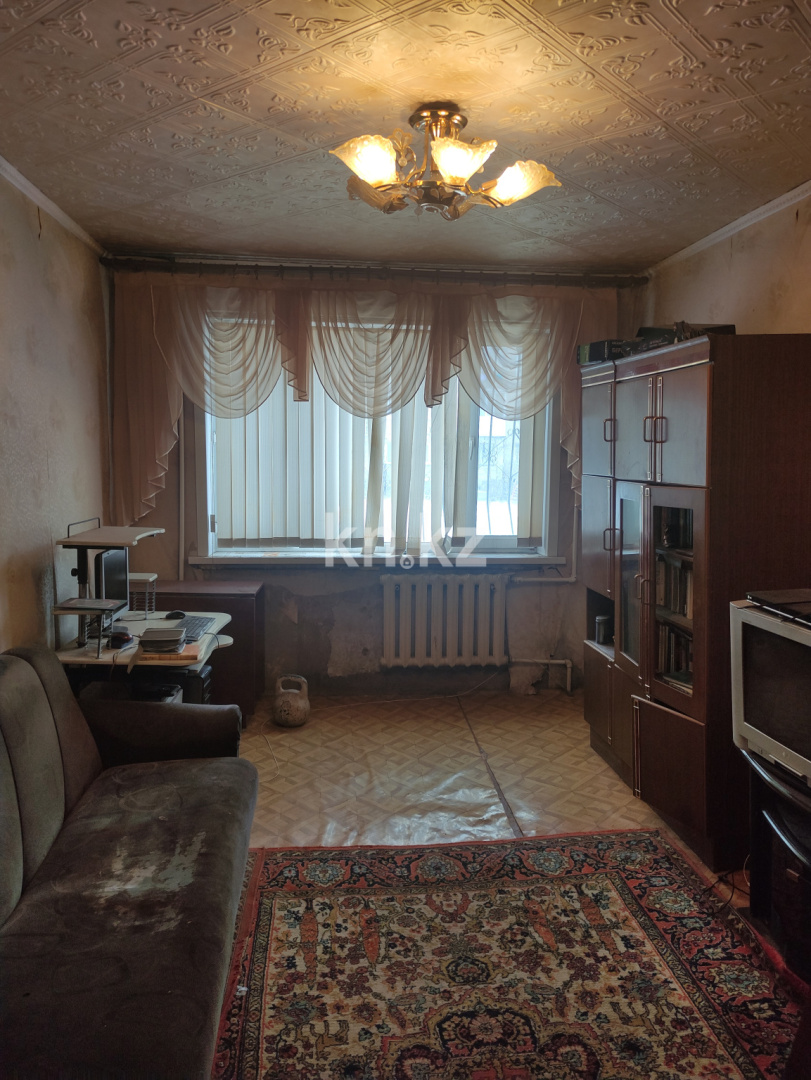 Продажа 3-комнатной квартиры, 65 м², мкр-н 16, дом  12 - Продажа  трехкомнатных квартир в Караганде фото 2 из 3
