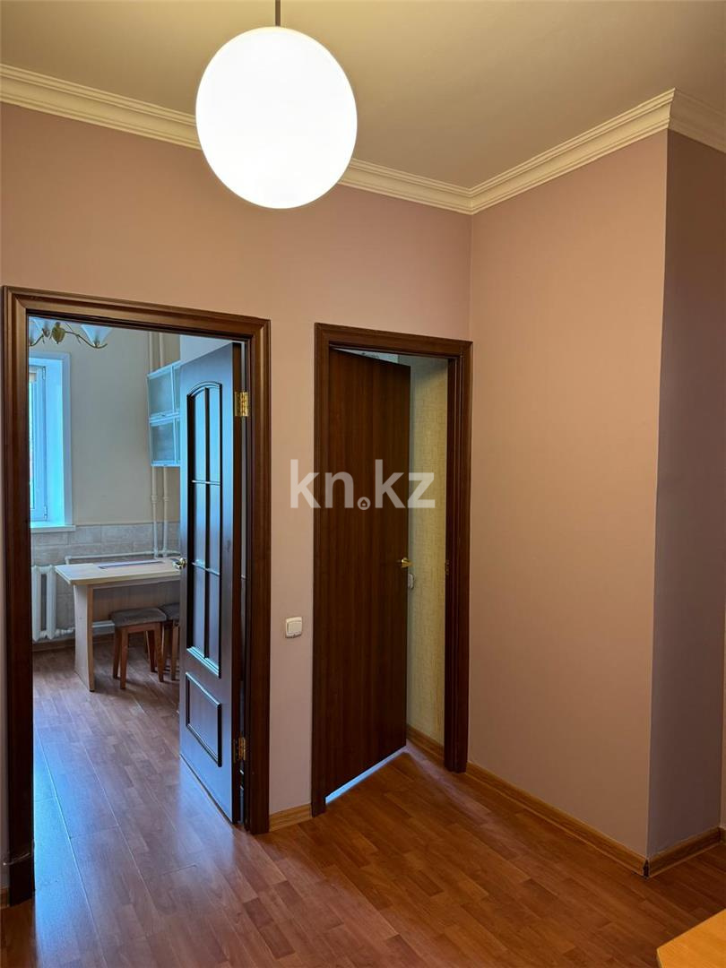 Продажа 3-комнатной квартиры, 65 м², ул. Чкалова - Продажа  трехкомнатных квартир в Караганде с фото фото 10 из 12