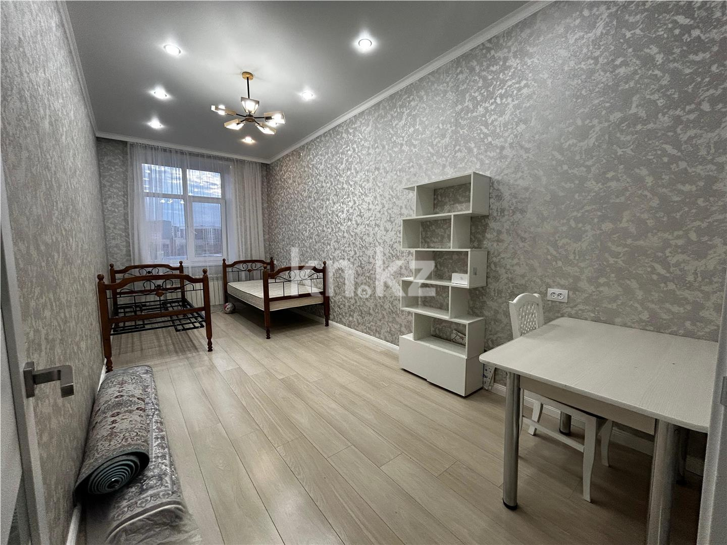 Продажа 4-комнатной квартиры, 119 м², мкр-н Степной-3, дом  1/10 - Продажа  четырехкомнатных квартир в Караганде фото 6 из 19