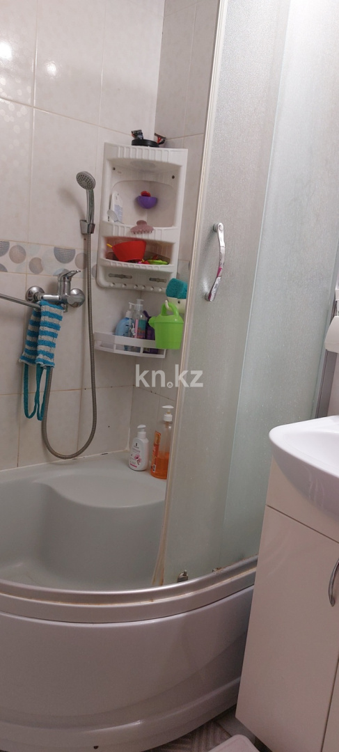 Продажа 3-комнатной квартиры, 59.2 м² - Продажа квартир в районе Михайловка в Караганде фото 17 из 22