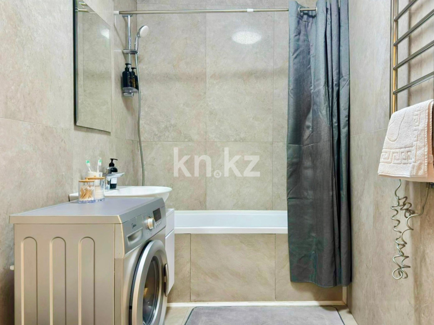 Аренда 2-комнатной квартиры посуточно, 56 м², Гагарина, дом  233 - Аренда  двухкомнатных квартир посуточно в Алматы фото 15 из 24