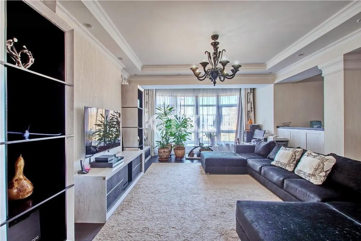Продажа 3-комнатной квартиры, 140 м² в Алматы