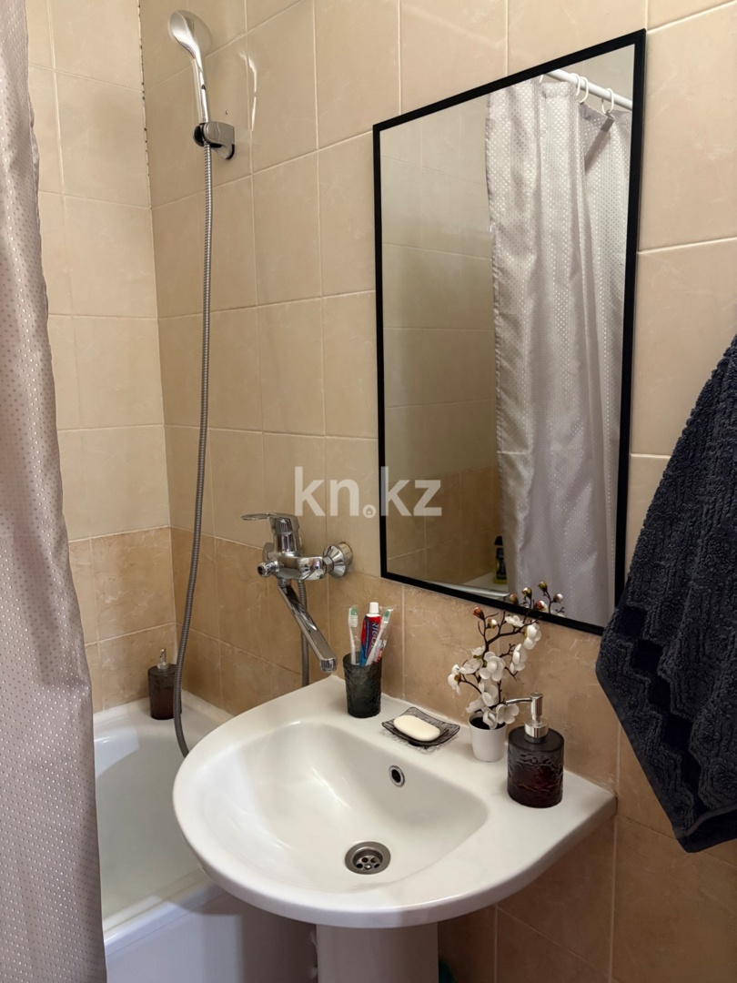 Аренда 1-комнатной квартиры посуточно, 43 м² в Семее - фото 11