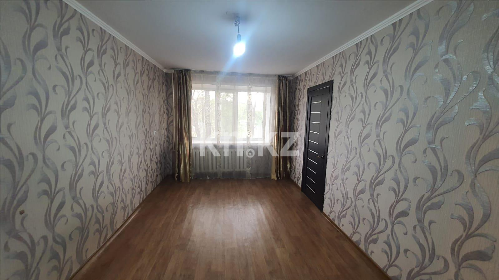 Продажа 3-комнатной квартиры, 48 м², мкр-н 15 - Продажа  трехкомнатных квартир в Караганде с фото фото 1 из 11