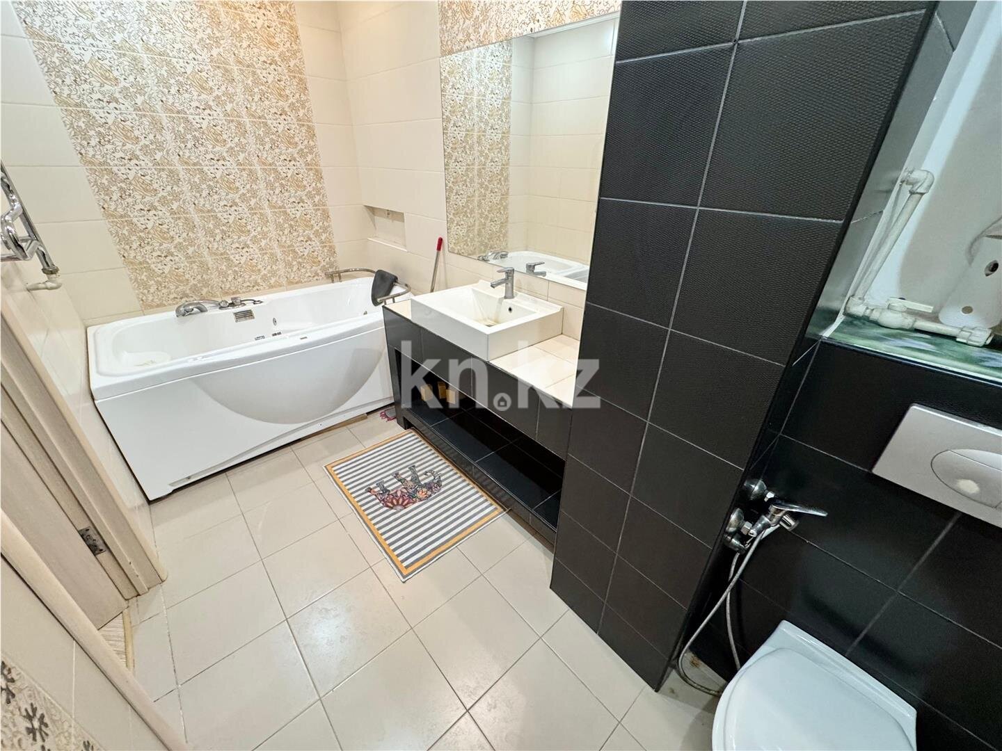 Продажа 4-комнатной квартиры, 76 м² в Караганде - фото 7