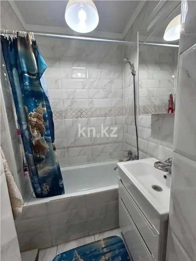 Продажа 2-комнатной квартиры, 64 м², пр. Шахтеров, дом  60 в Караганде - фото 5