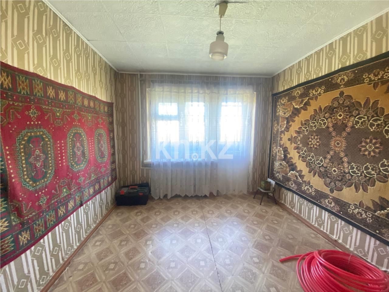 Продажа 4-комнатной квартиры, 60 м², мкр-н 21, дом  10 - Продажа  четырехкомнатных квартир в Караганде фото 4 из 11