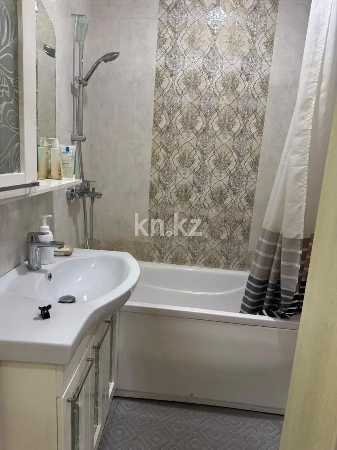 Продажа 3-комнатной квартиры, 65.7 м² в Алматы - фото 4