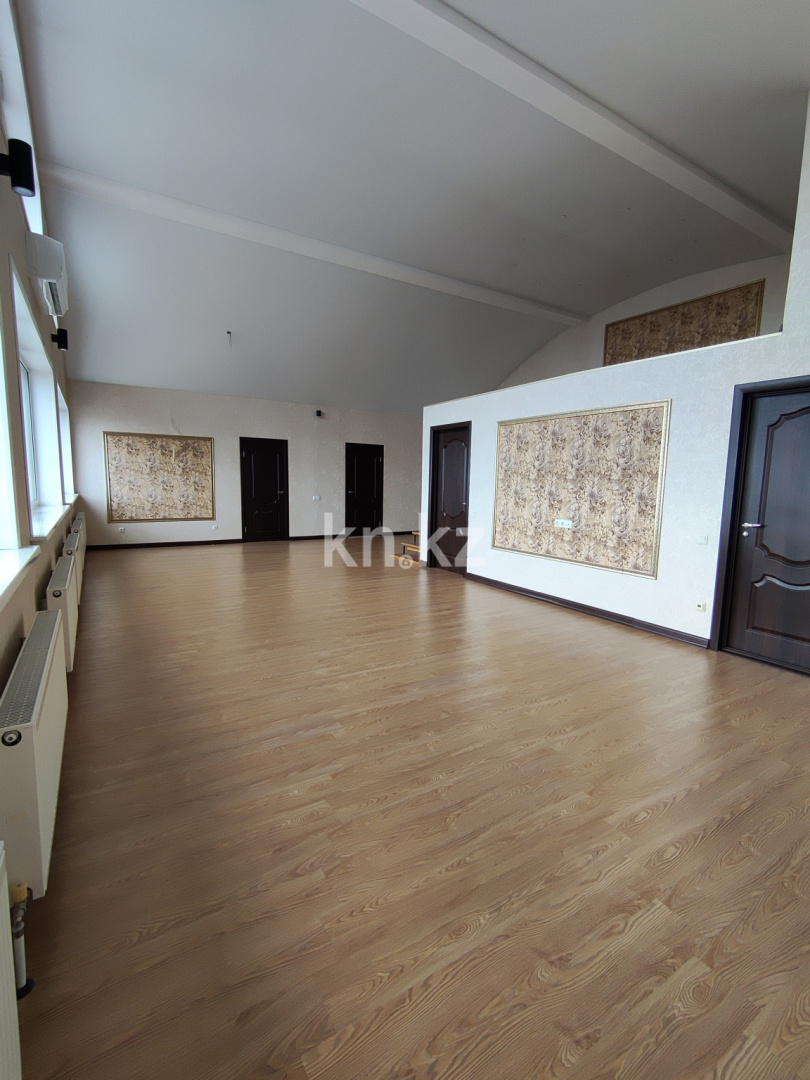 Продажа 5-комнатной квартиры, 165.5 м² в Астане - фото 4