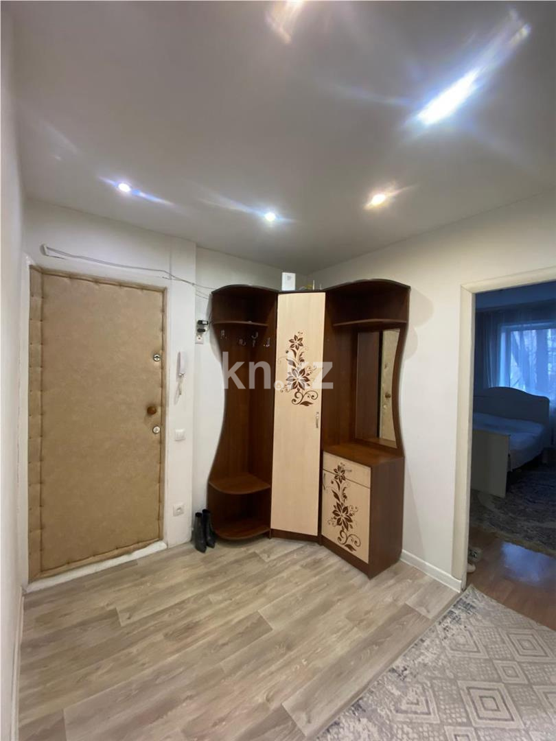 Продажа 3-комнатной квартиры, 62 м², мкр. Восток-2 - Продажа квартир в Караганде фото 11 из 13