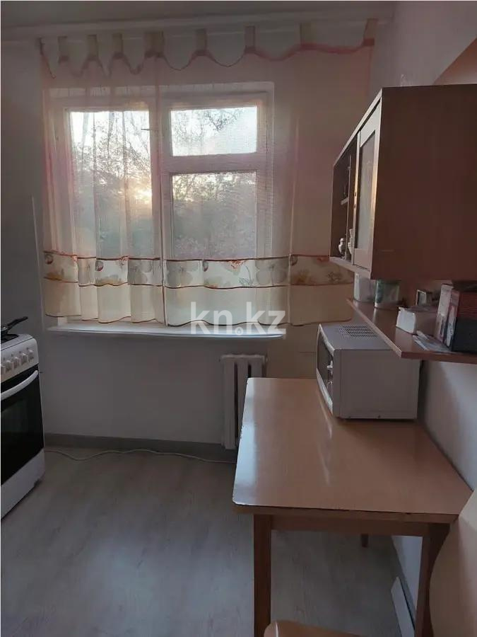 Продажа 3-комнатной квартиры, 59 м², мкр-н 7, дом  15 в Алматы - фото 3