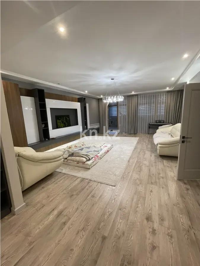 Продажа 4-комнатной квартиры, 196 м², ул. Санаторная, дом  30 - Продажа квартир без посредников в Алматы фото 1 из 5