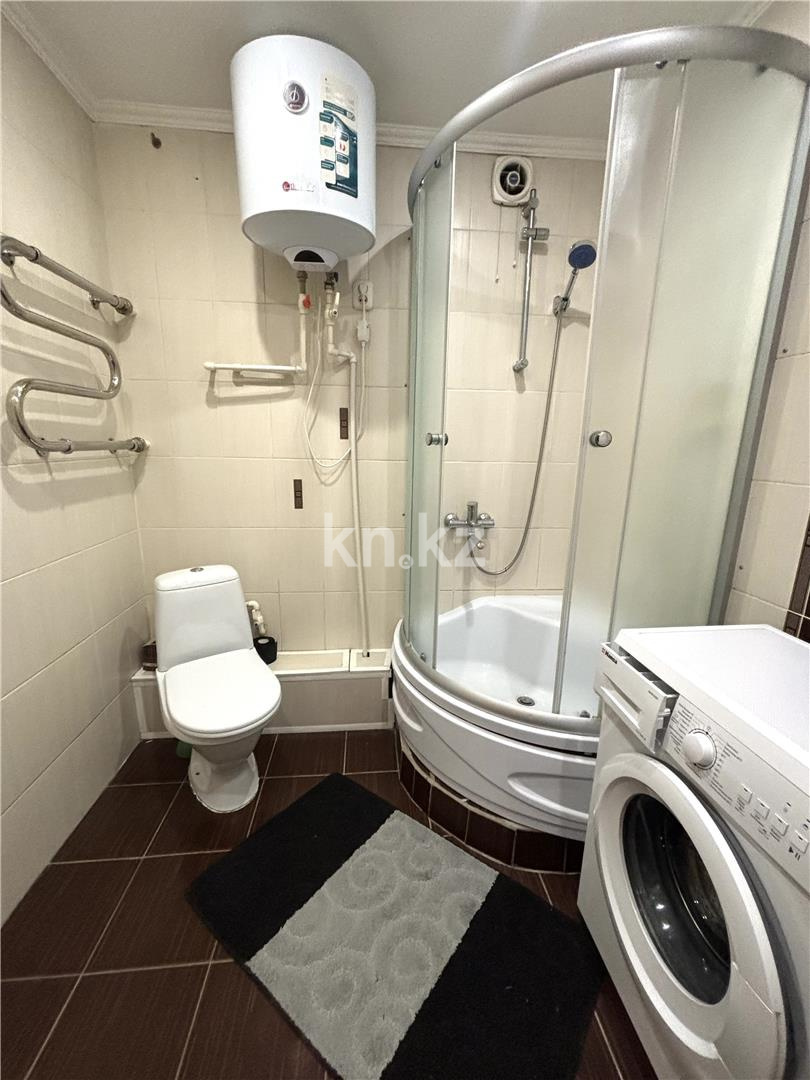 Продажа 1-комнатной квартиры, 31 м², ул. Аманжолова - Продажа  однокомнатных квартир в Караганде с фото фото 7 из 9