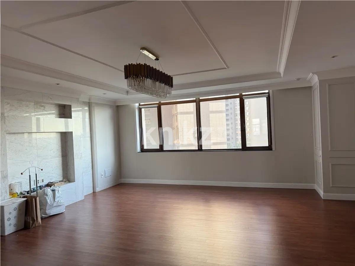 Продажа 5-комнатной квартиры, 245 м², пр. Кошкарбаева, дом  8 - Продажа  пятикомнатных квартир в новостройках Астаны без посредников с фото фото 1 из 6