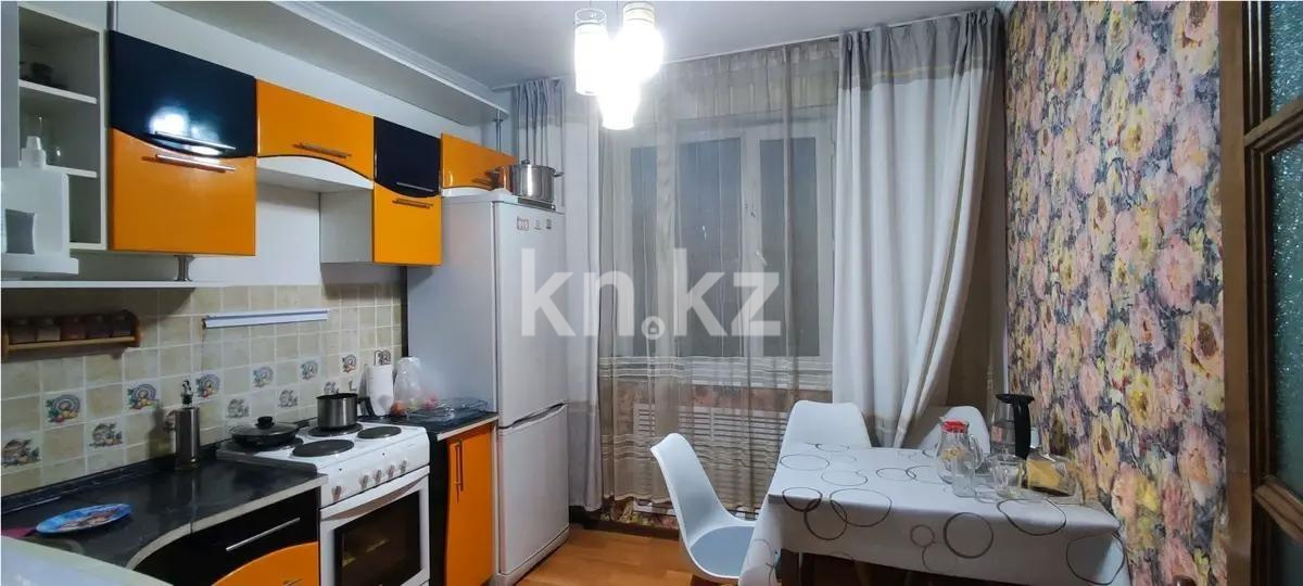 Продажа 3-комнатной квартиры, 62 м², мкр-н Степной-3, дом  3 в Караганде - фото 4