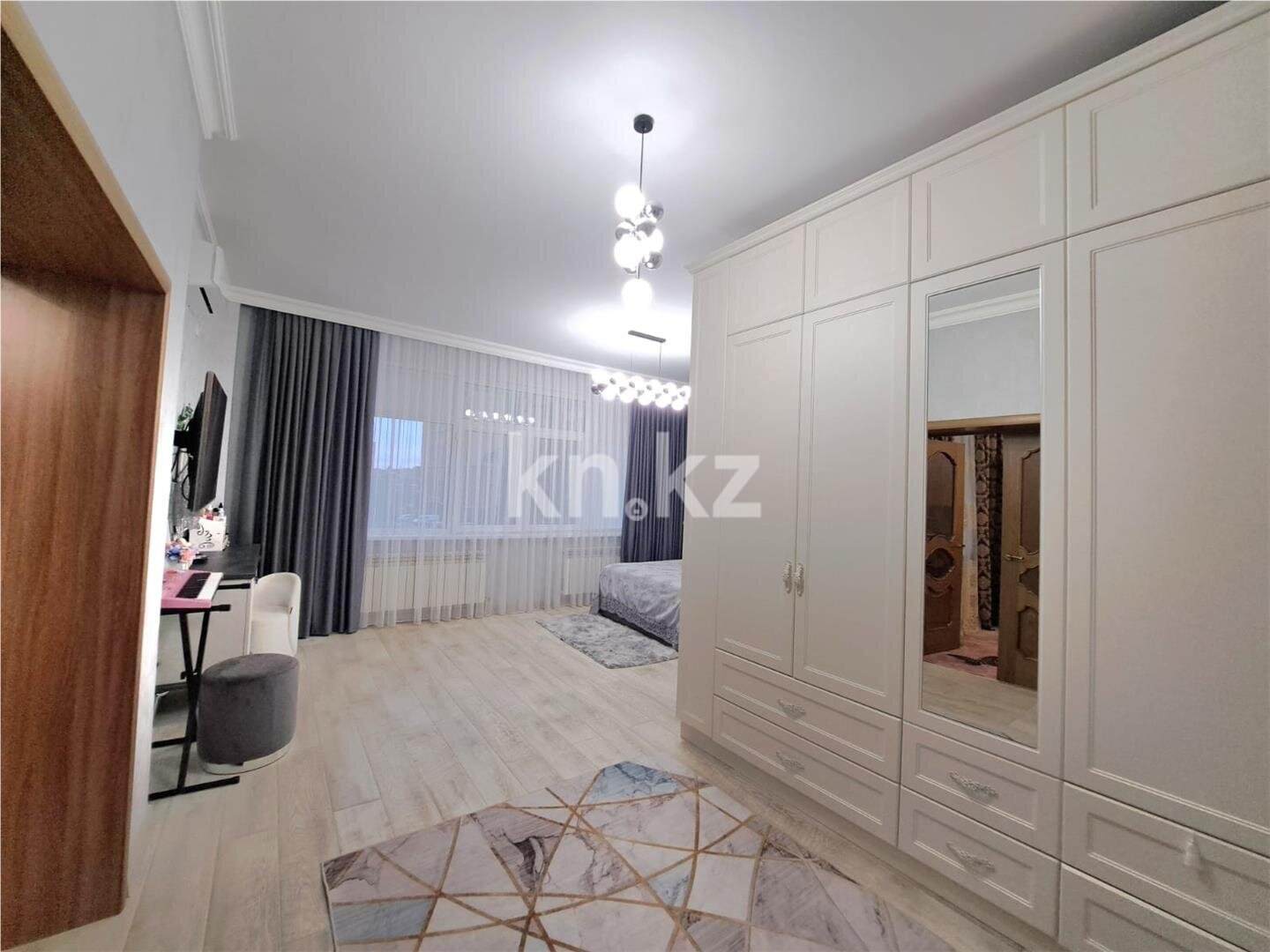 Продажа 5-комнатной квартиры, 252 м² в Астане - фото 30