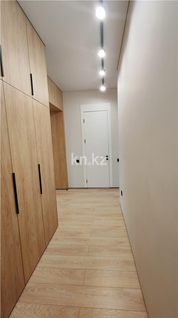 Продажа 2-комнатной квартиры, 67 м², ул. Ашимова - Продажа квартир в Караганде фото 25 из 30