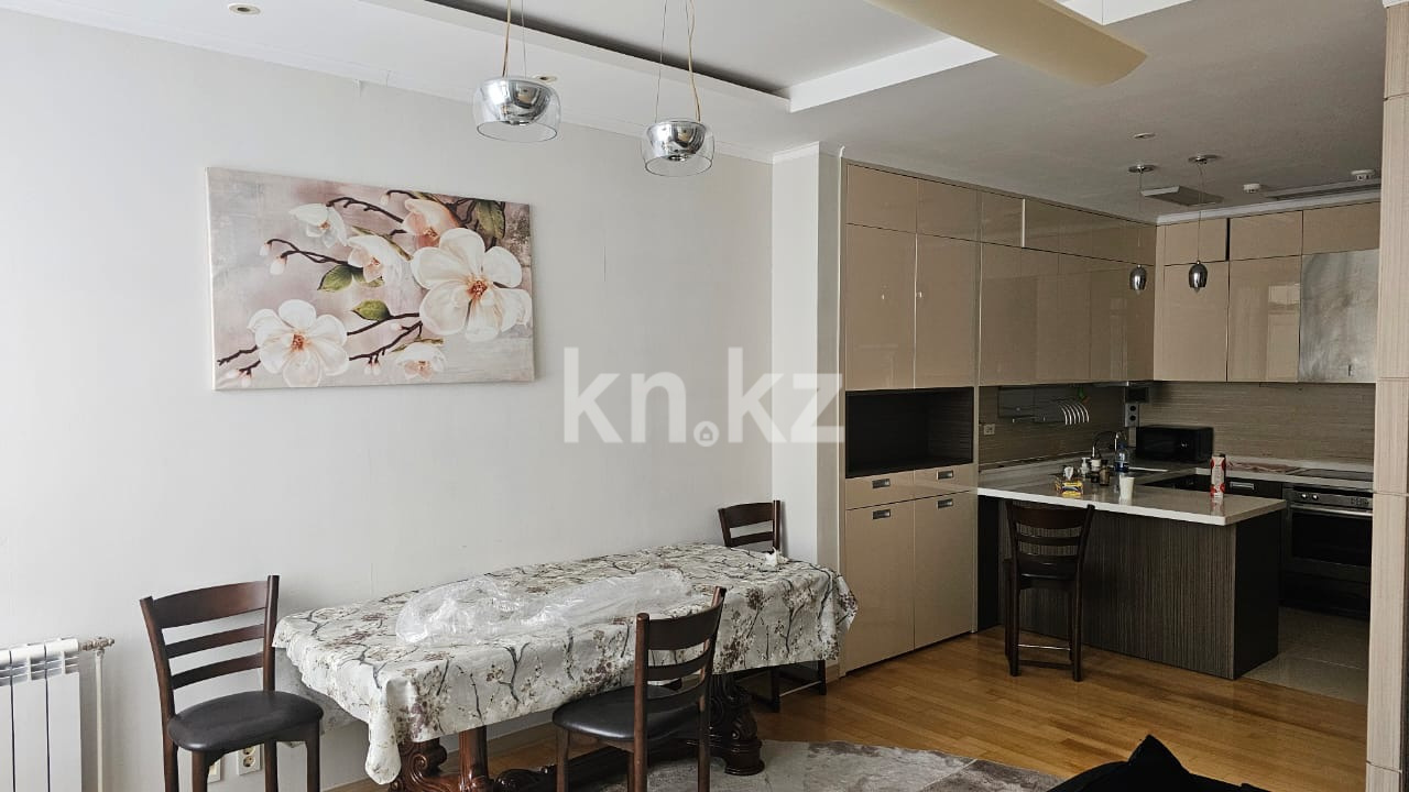 Аренда 2-комнатной квартиры, 99 м², ул. Байтурсынова, дом  1 - пр. Кошкарбаева - Аренда квартир помесячно в Астане фото 1 из 13