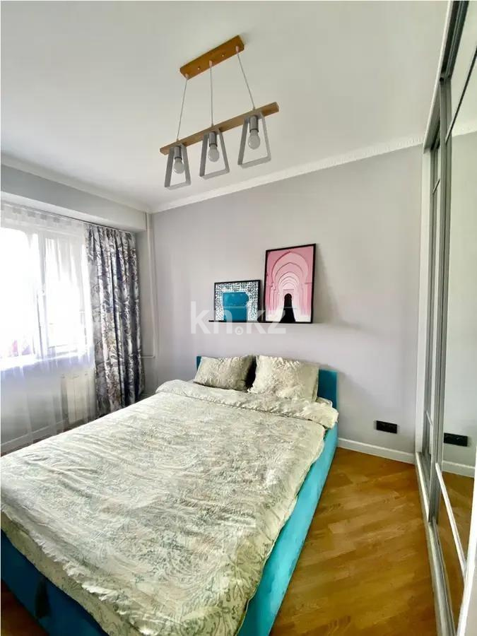 Продажа 3-комнатной квартиры, 70 м², ул. Кунаева, дом  49 в Алматы - фото 2