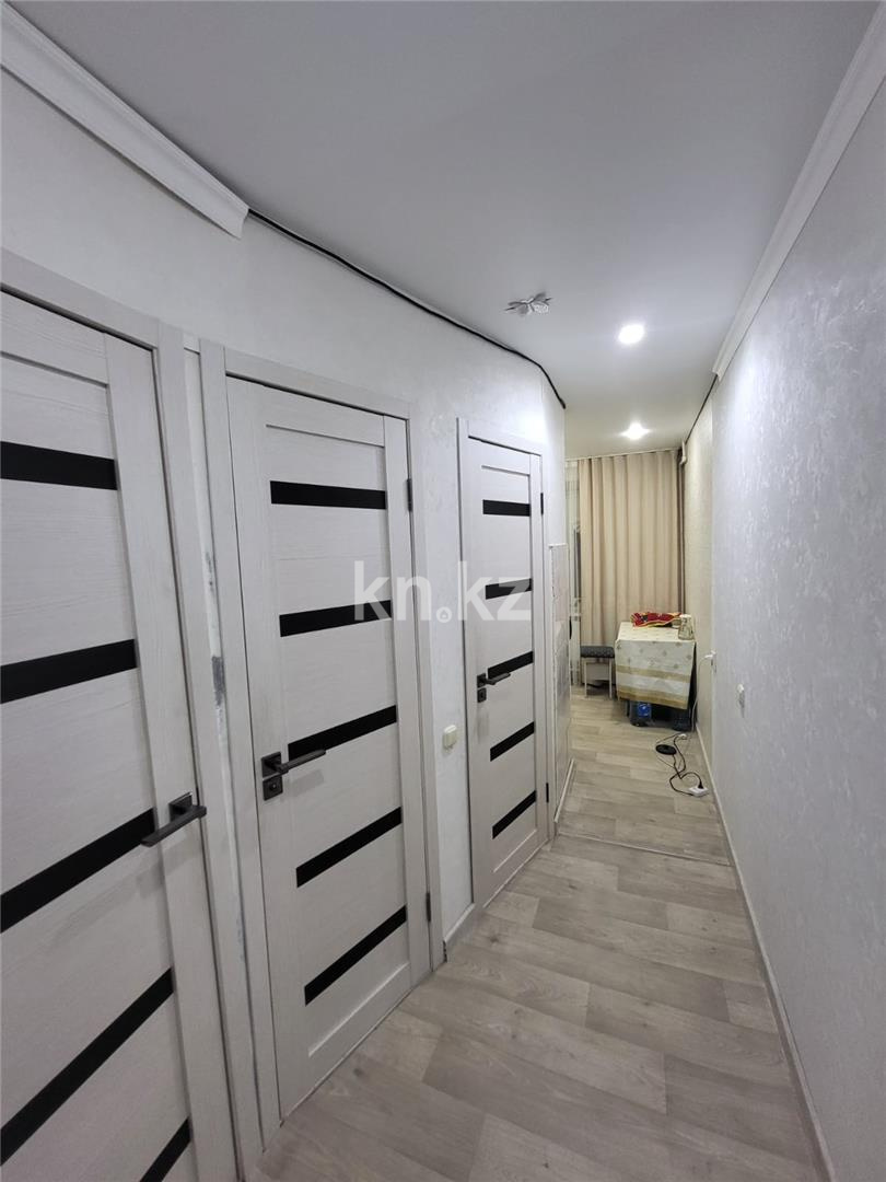 Продажа 3-комнатной квартиры, 56 м², ул. 6-й мик-н, дом  61 в Темиртау - фото 11