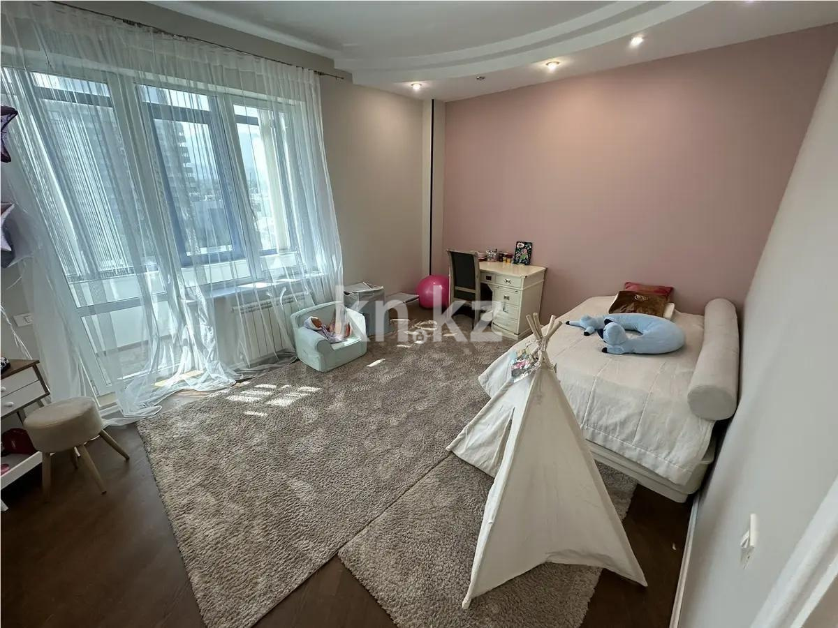 Продажа 4-комнатной квартиры, 350 м², мкр-н Самал-2, дом  63 - Продажа квартир в Алматы фото 3 из 8