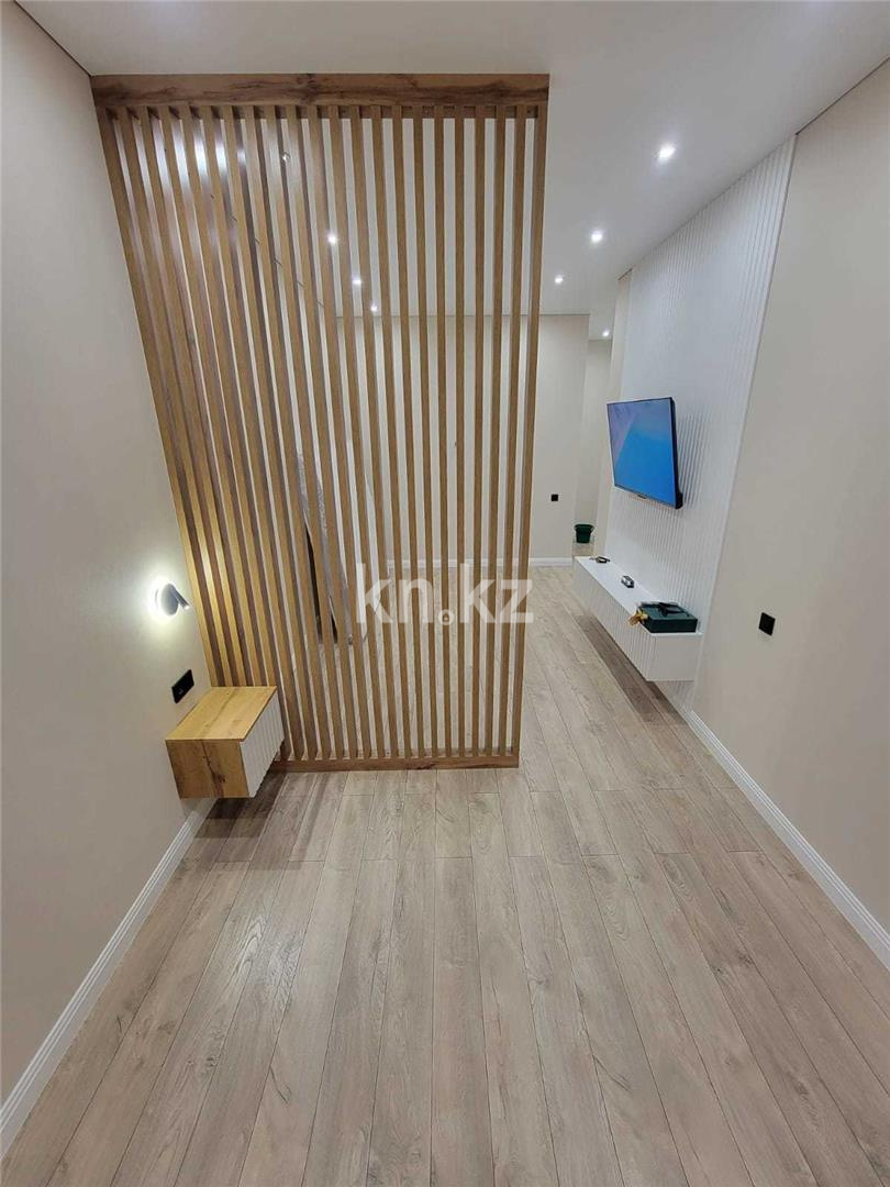 Продажа 1-комнатной квартиры, 45 м², пр. Республики - Продажа однокомнатных квартир в Караганде на Юго-Востоке фото 1 из 16