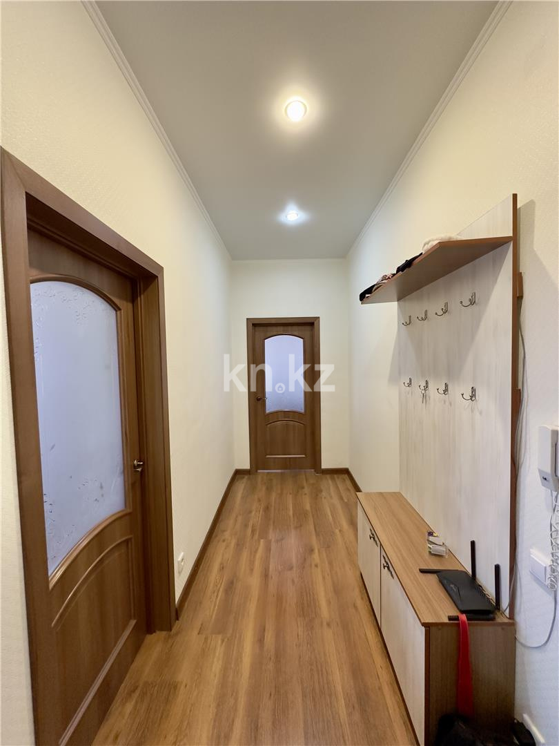 Продажа 2-комнатной квартиры, 61 м², мкр-н Степной-2 - Продажа  двухкомнатных квартир в Караганде фото 15 из 18