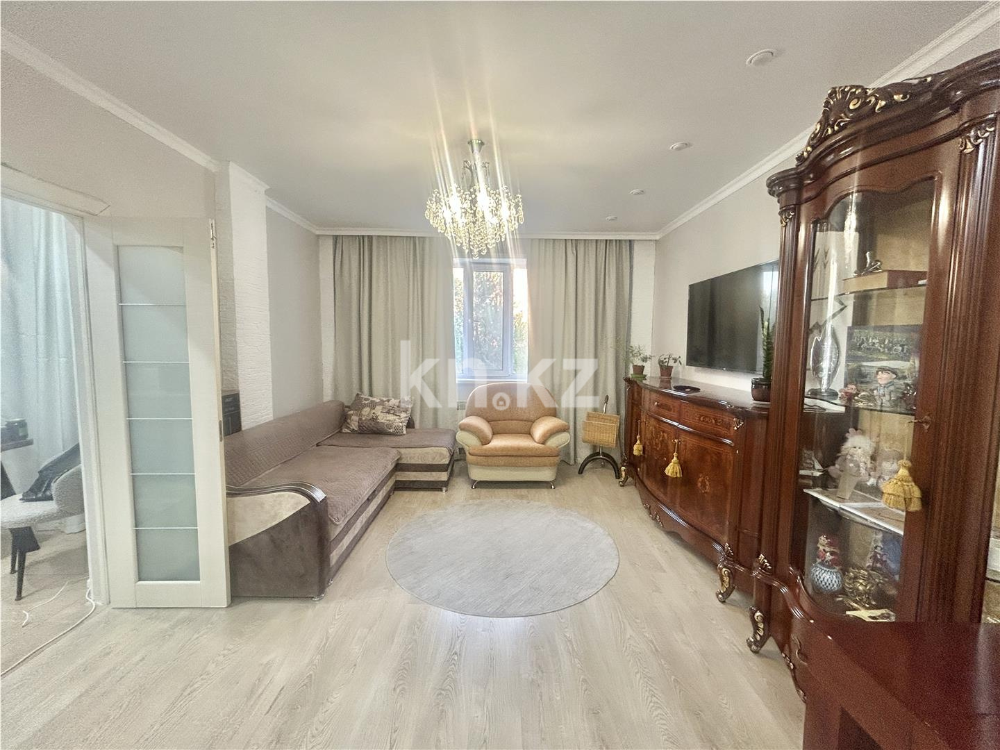 Продажа 3-комнатной квартиры, 80 м² - Продажа квартир в блочном доме в Караганде - страница 2 фото 1 из 19