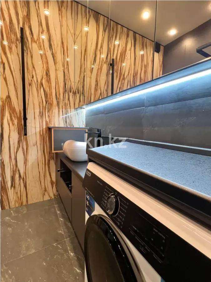 Продажа 2-комнатной квартиры, 61 м², пр. Серкебаева, дом  146/1 в Алматы - фото 3