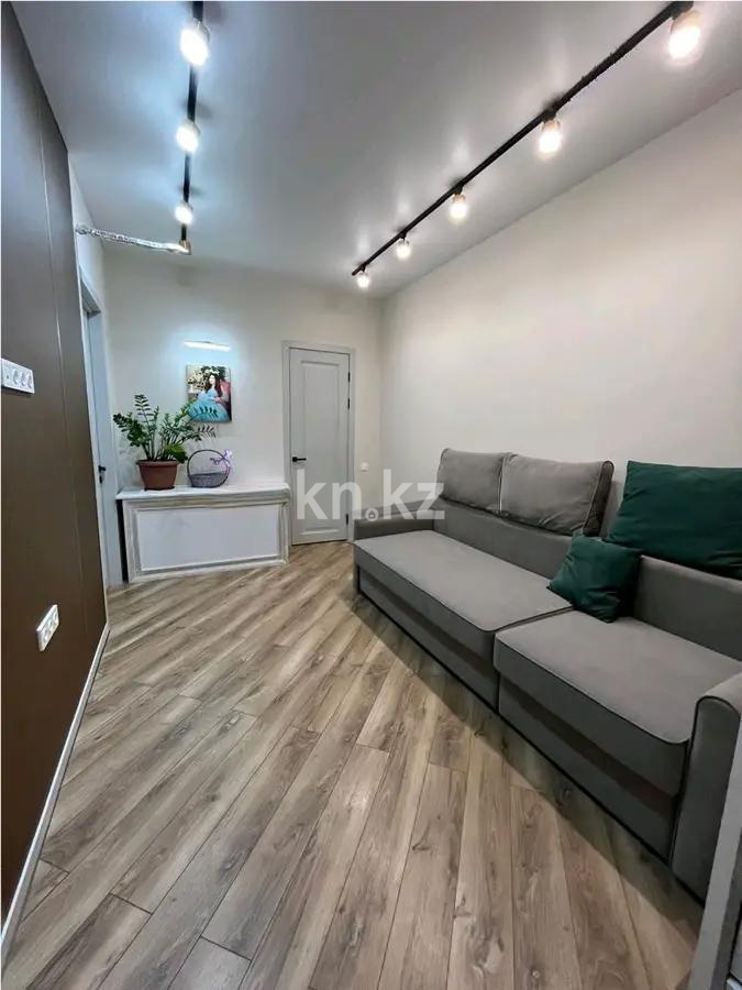 Продажа 3-комнатной квартиры, 57 м², ул. Е-181, дом  1/1 - Продажа  трехкомнатных квартир в Астане без посредников с фото фото 1 из 5