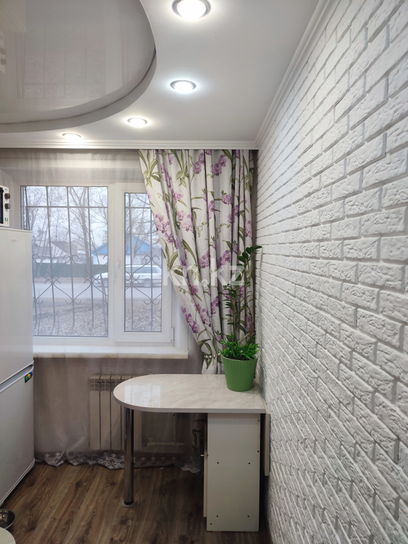 Продажа 2-комнатной квартиры, 45 м², мкр-н 16, дом  49 в Караганде - фото 2