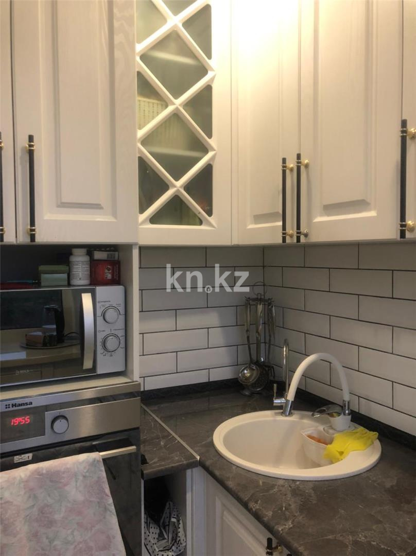 Продажа 3-комнатной квартиры, 57 м², ул. Аманжолова в Караганде - фото 4