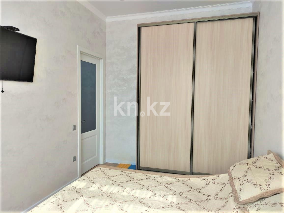 Продажа 3-комнатной квартиры, 75 м², ул. Муканова, дом  41/25 - Продажа  трехкомнатных квартир в Караганде фото 5 из 17