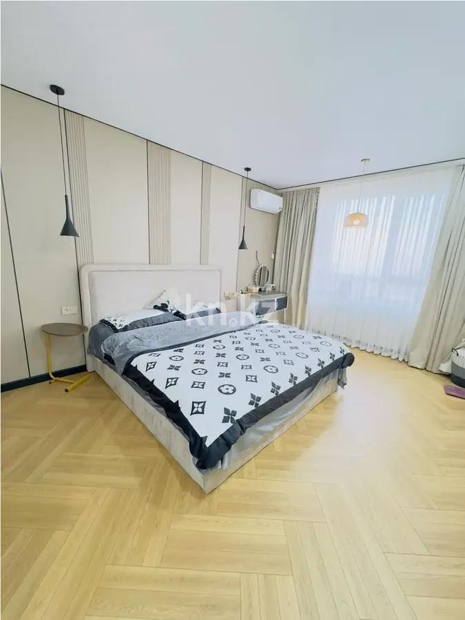 Продажа 3-комнатной квартиры, 118 м², ул. Жандосова, дом  94а в Алматы - фото 3