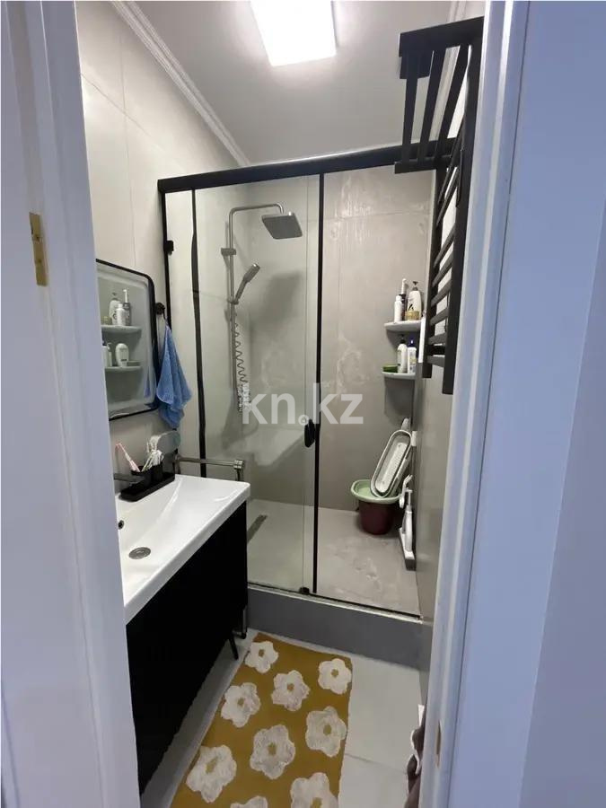 Продажа 3-комнатной квартиры, 62 м², пр. Абая, дом  160 в Алматы - фото 5