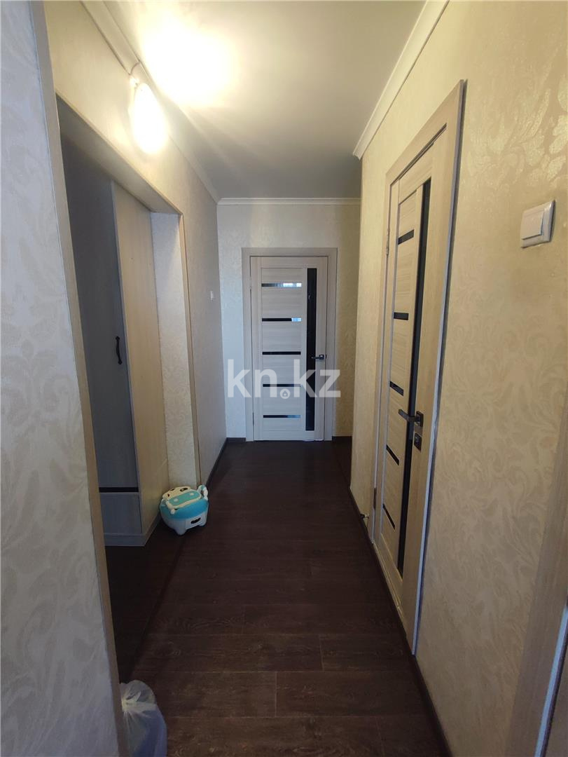 Продажа 4-комнатной квартиры, 80 м², мкр-н Степной-4 - Продажа  четырехкомнатных квартир в Караганде фото 13 из 18