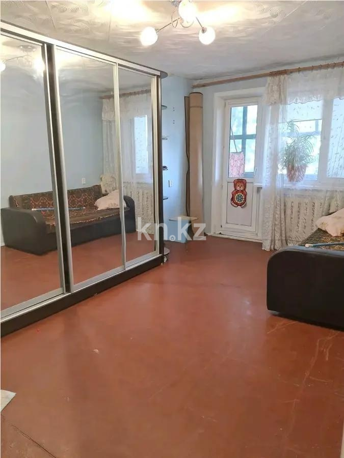 Продажа 3-комнатной квартиры, 62 м² - Продажа квартир в Караганде - страница 2 фото 2 из 7