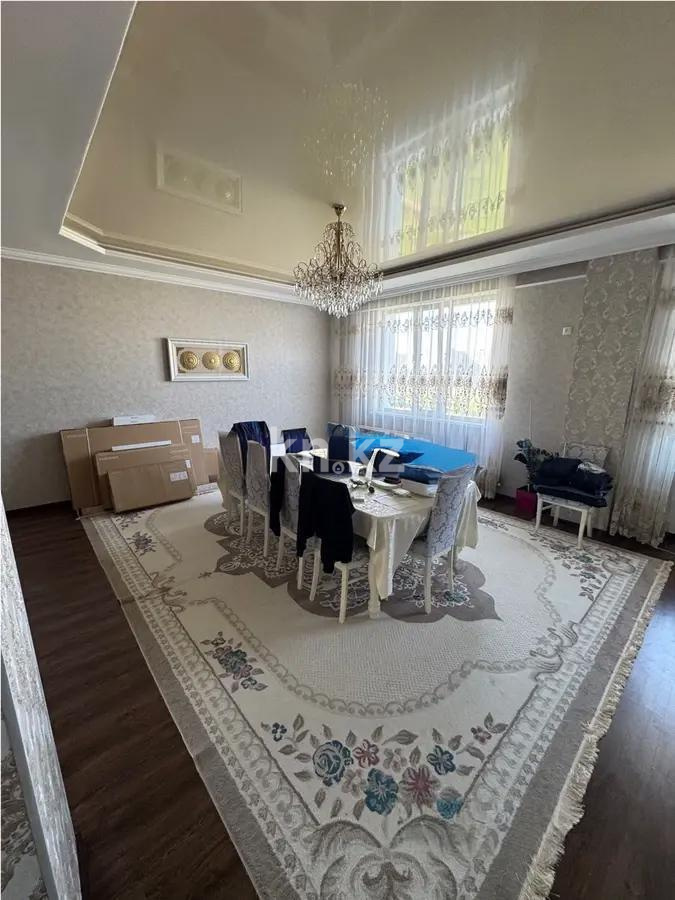 Продажа 3-комнатной квартиры, 135 м², ул. Нажимеденова, дом  10/1 - Продажа квартир в Астане фото 1 из 8