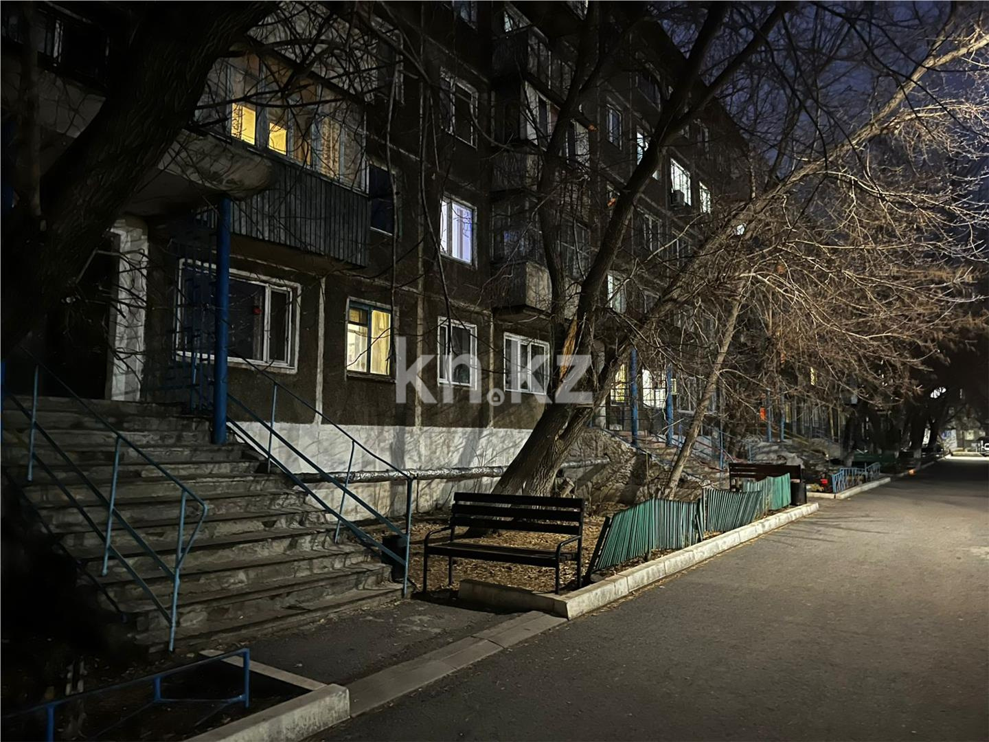 Продажа 3-комнатной квартиры, 63 м², 19-й мкр. - Продажа  трехкомнатных квартир в Караганде с фото фото 10 из 11